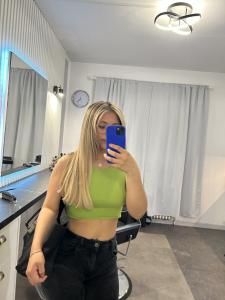 633918338: Chica busca chico en La Coruña