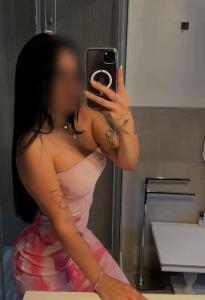 671149347: Chica busca chico en Murcia