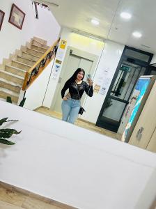 742089855: Chica busca chico en Barcelona