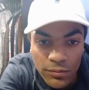 602016020: Chico busca chica en Badajoz
