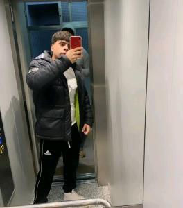641253529: Chico busca chica en Sevilla