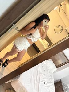 613920755: Chica busca chico en Málaga