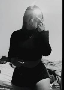 633691368: Chica busca chico en Sevilla