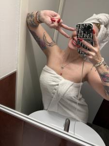 622947697: Chica busca chico en Gerona