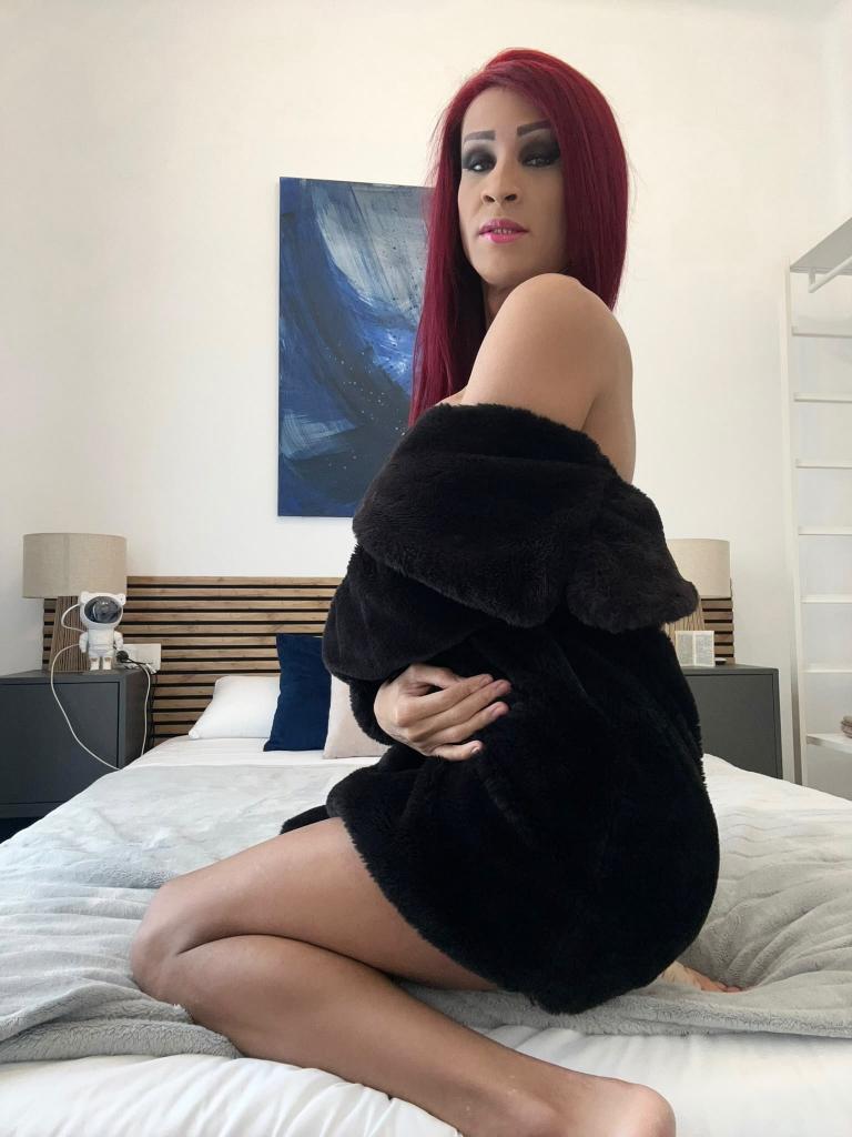 633238728: Travesti en Valencia