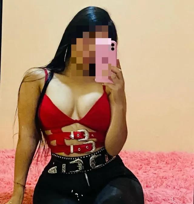 600661455: Chica busca chico en Barcelona