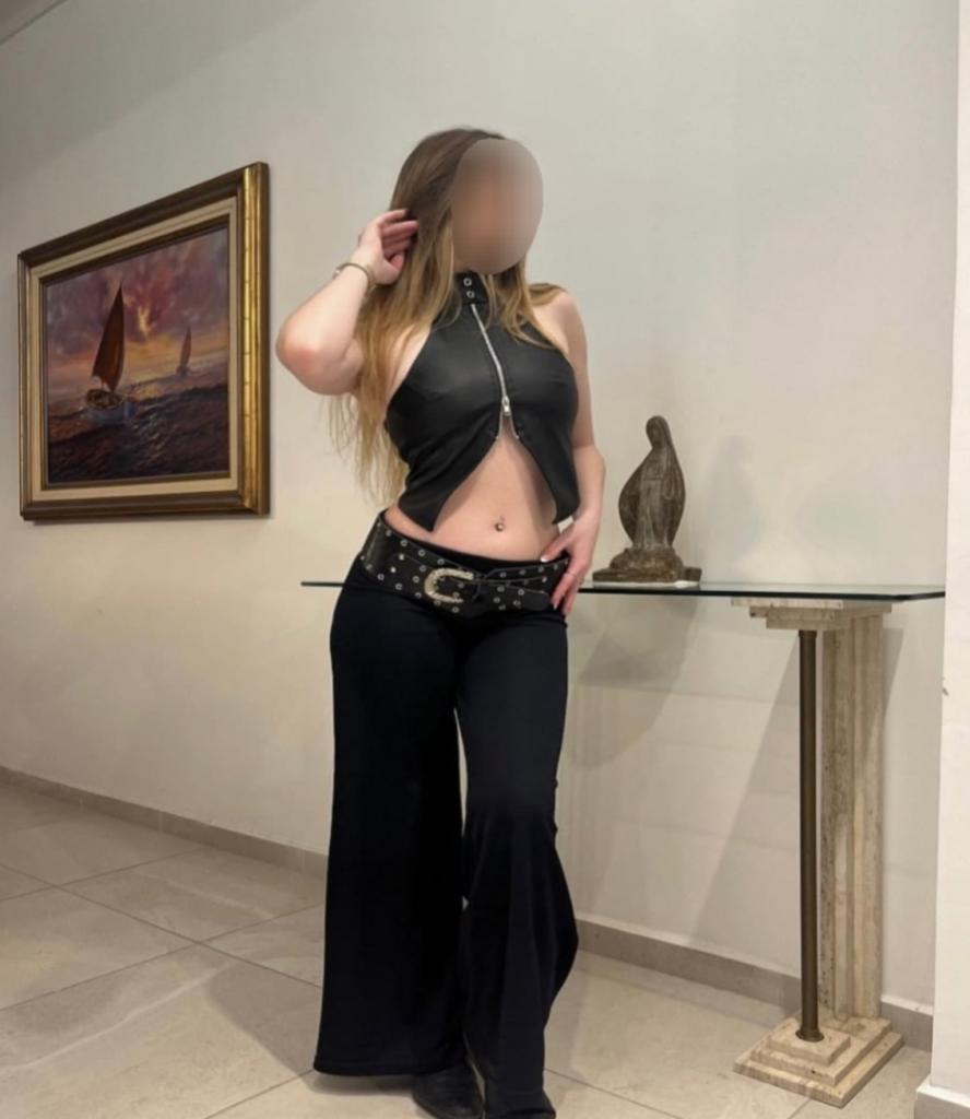 641851573: Chica busca chico en Madrid