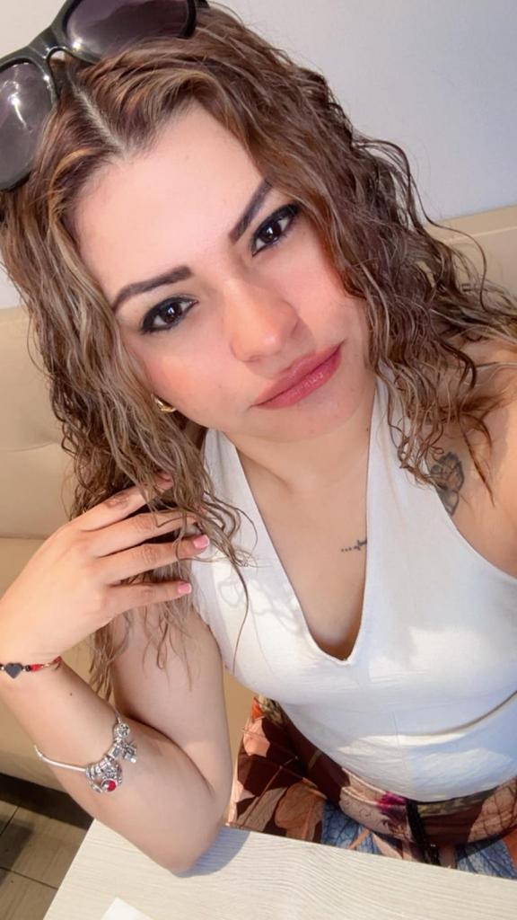 Chica busca chico en Sevilla: 