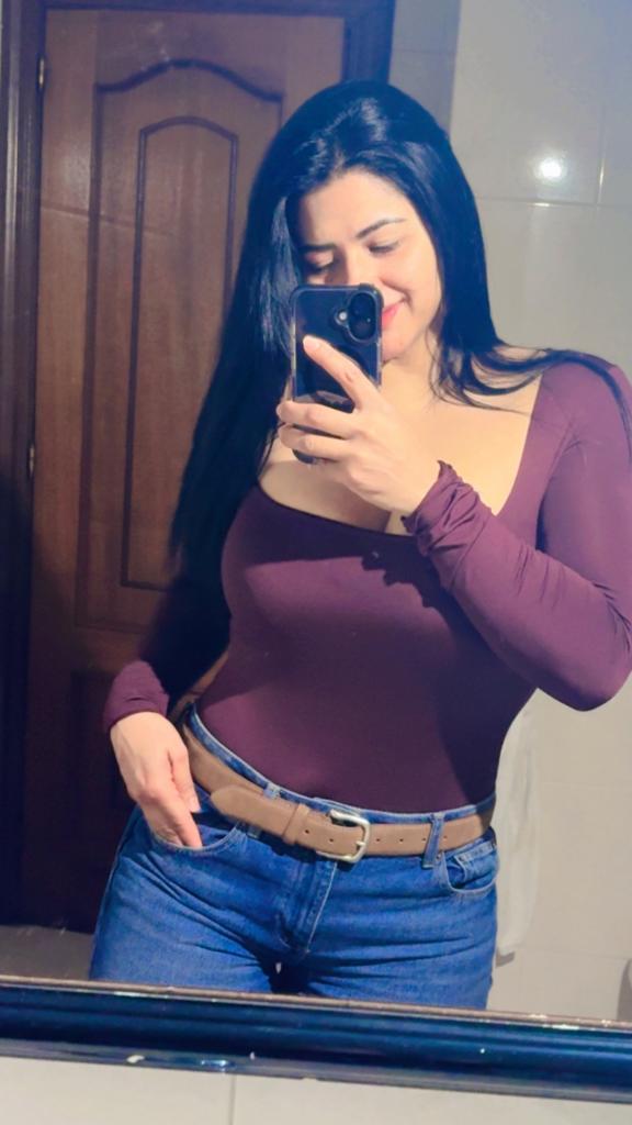 672279107: Chica busca chico en La Coruña