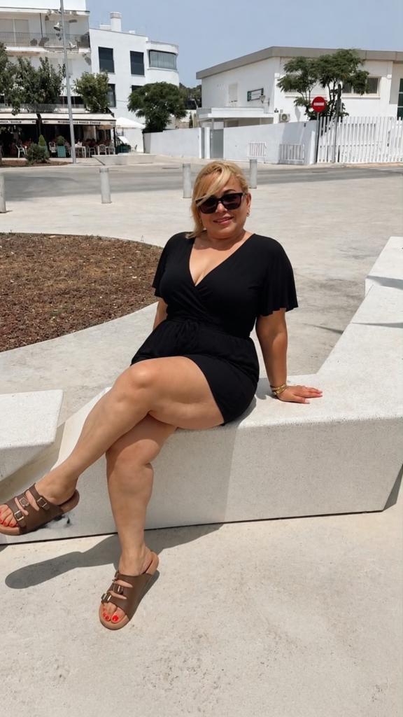 Chica busca chico en Cádiz: 