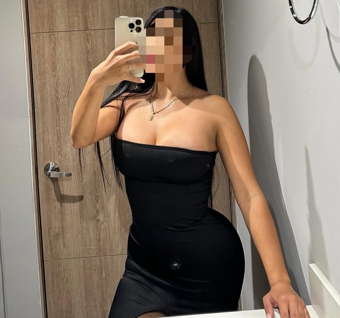 662368212: Chica busca chico en Sevilla