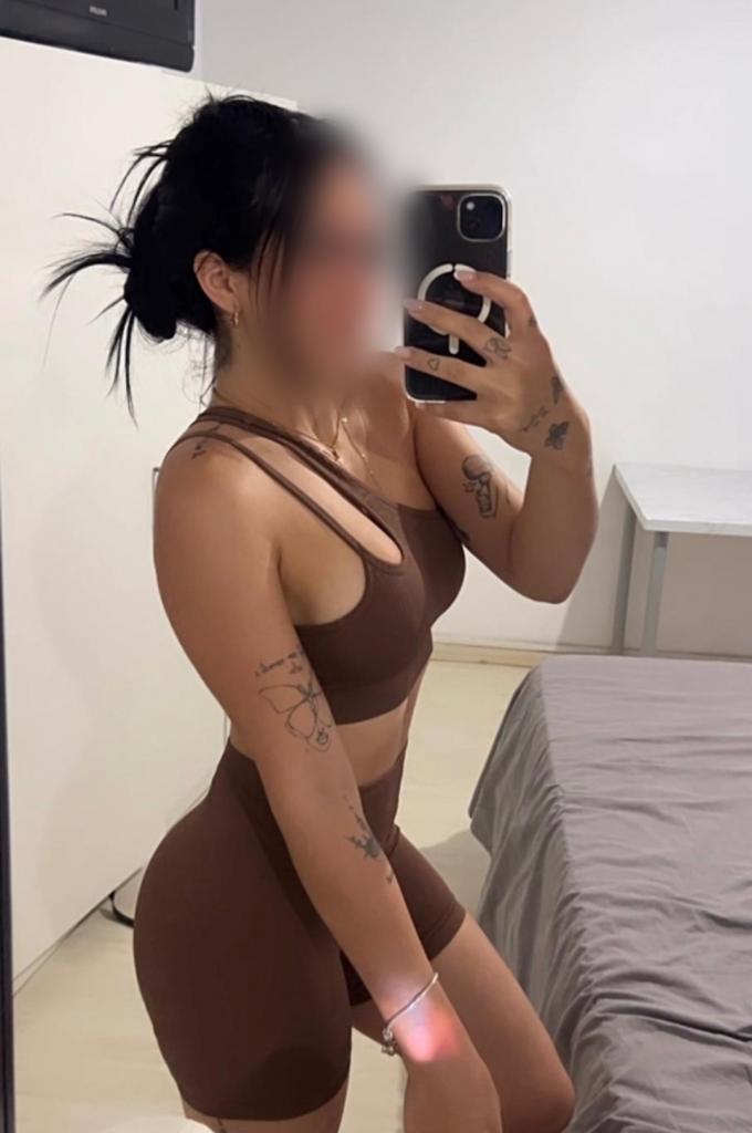 671149347: Chica busca chico en Murcia