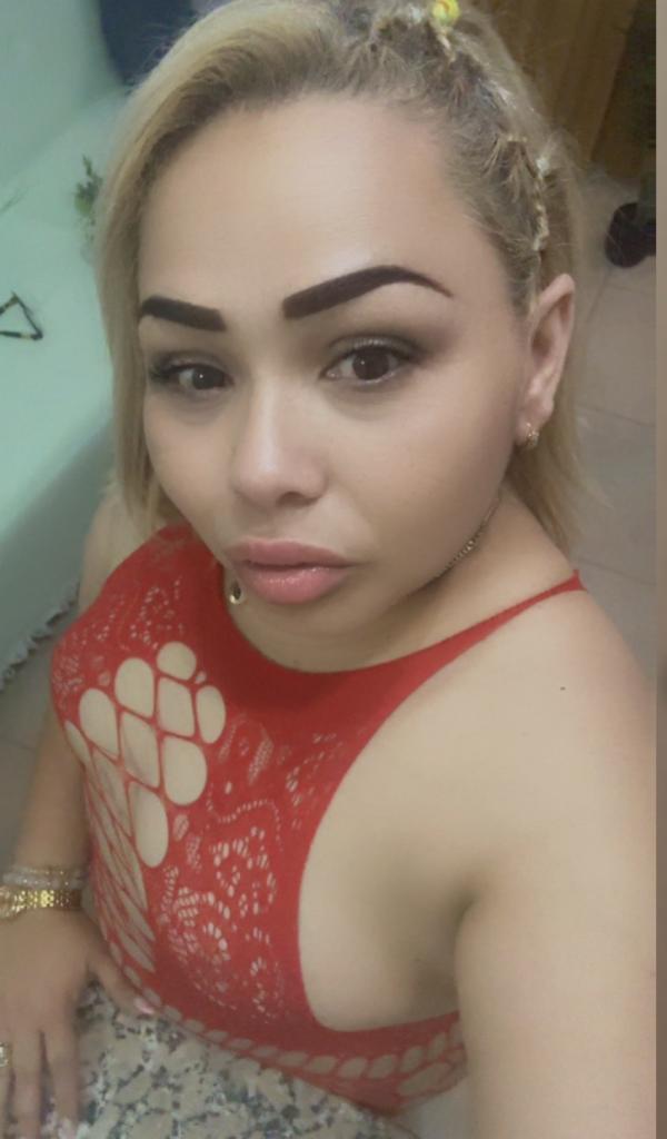 Chica busca chico en Cádiz: 