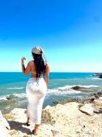 671764945: Chica busca chico en Alicante