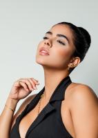 647342959: Chica busca chico en Barcelona