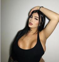 711249500: Chica busca chico en Barcelona