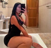 674384944: Chica busca chico en Ibiza