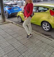 614551183: Chica busca chico en La Coruña