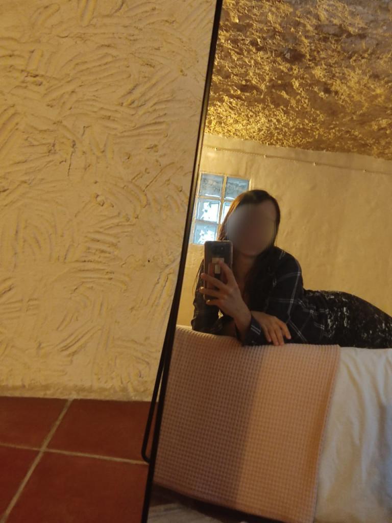 614739366: Chica busca chico en Alicante