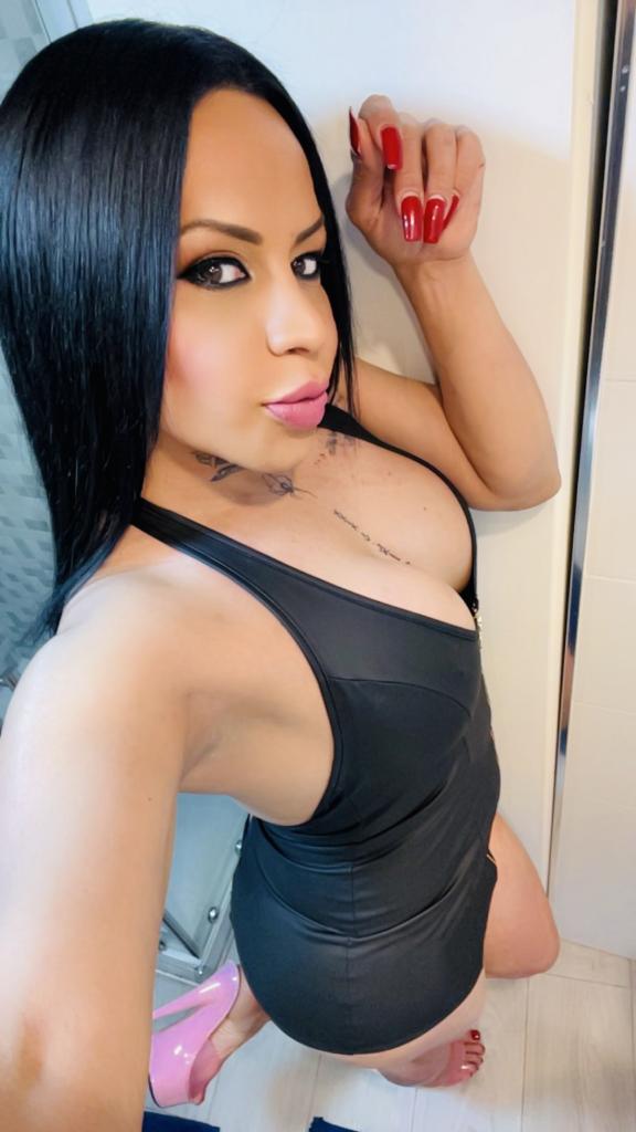 662477225: Transexual en Barcelona