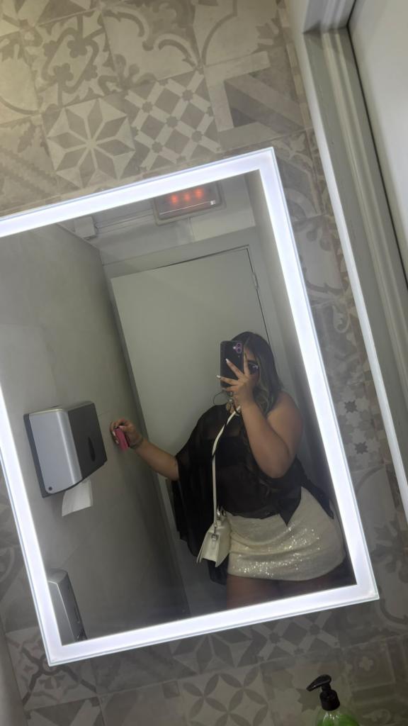 663092691: Chica busca chico en Mallorca