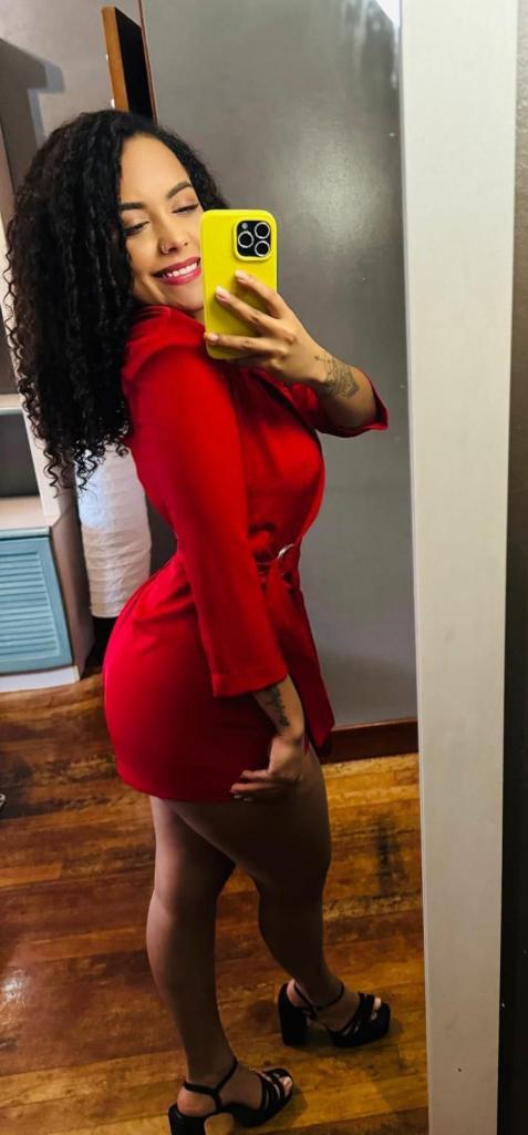 Chica busca chico en Almería: 