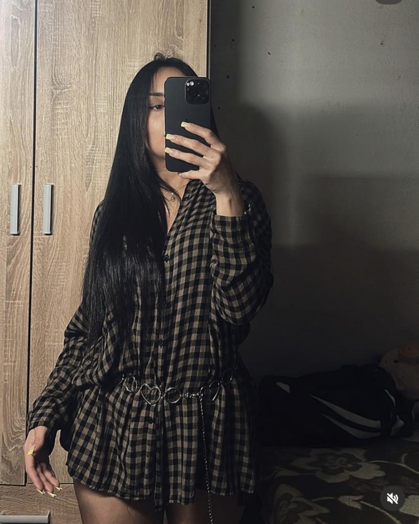 742005269: Chica busca chico en Almería