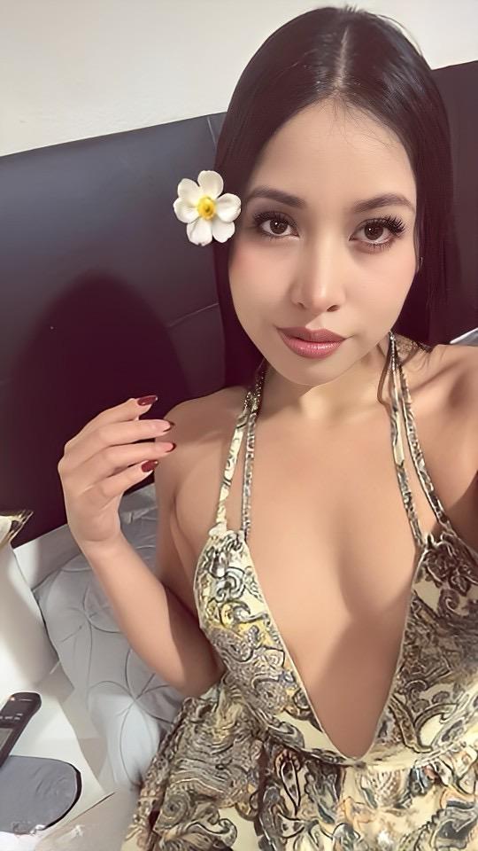 Chica busca chico en Granada: 