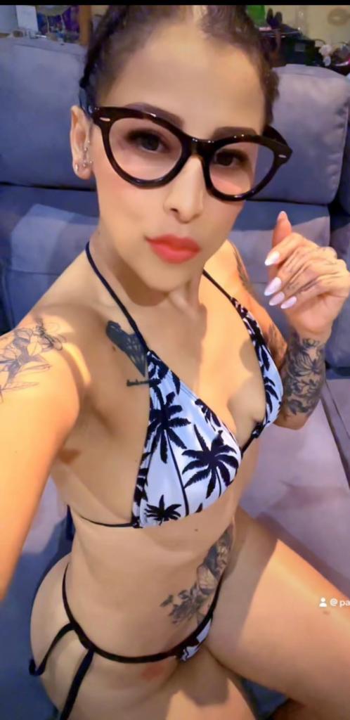 642685775: Chica busca chico en Cádiz