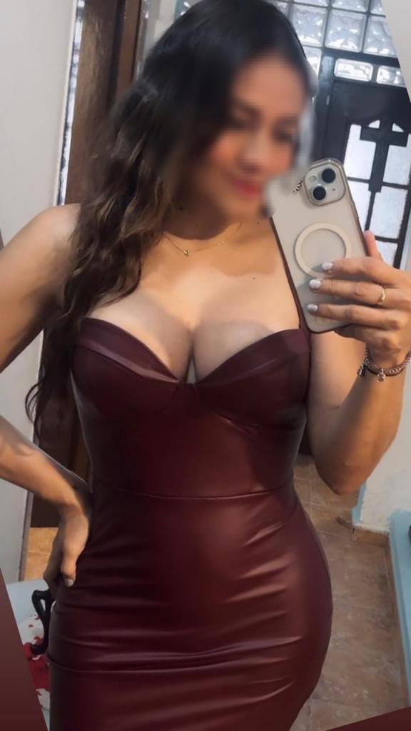 Chica busca chico en Menorca: 