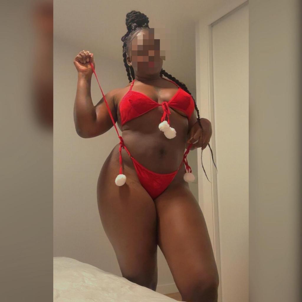 614737034: Chica busca chico en La Coruña