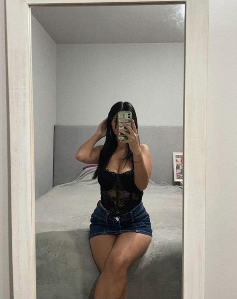 604370564: Chica busca chico en Ibiza