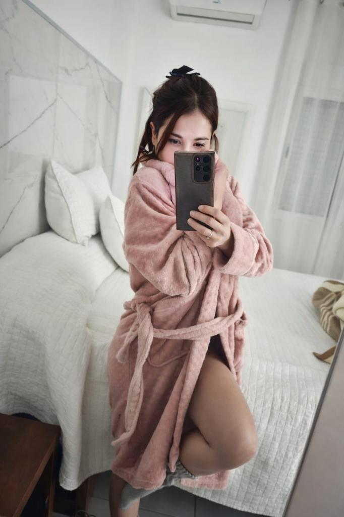 610876029: Chica busca chico en Almería