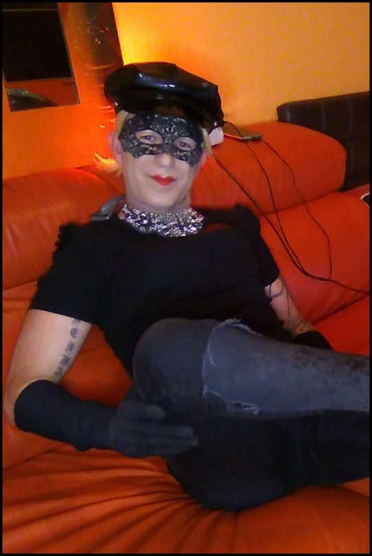 670011108: Travesti en Pontevedra