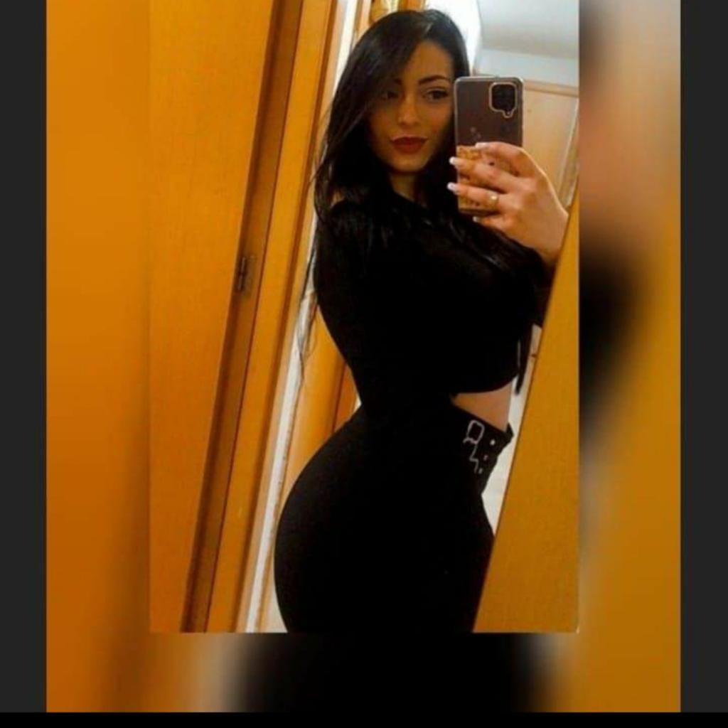 Chica busca chico en Menorca: 