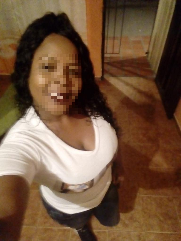 Chica busca chico en Almería: 
