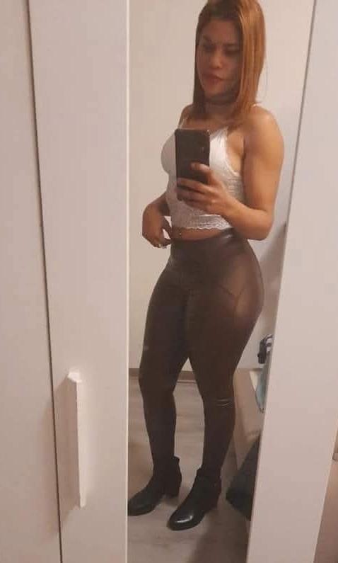 Chica busca chico en Granada: 