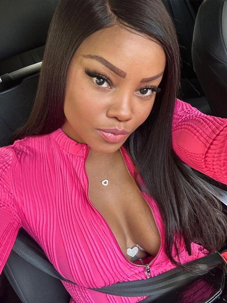 Chica busca chico en Tenerife: 