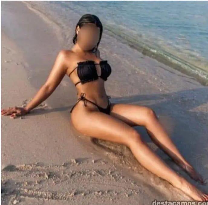 604252527: Chica busca chico en La Coruña