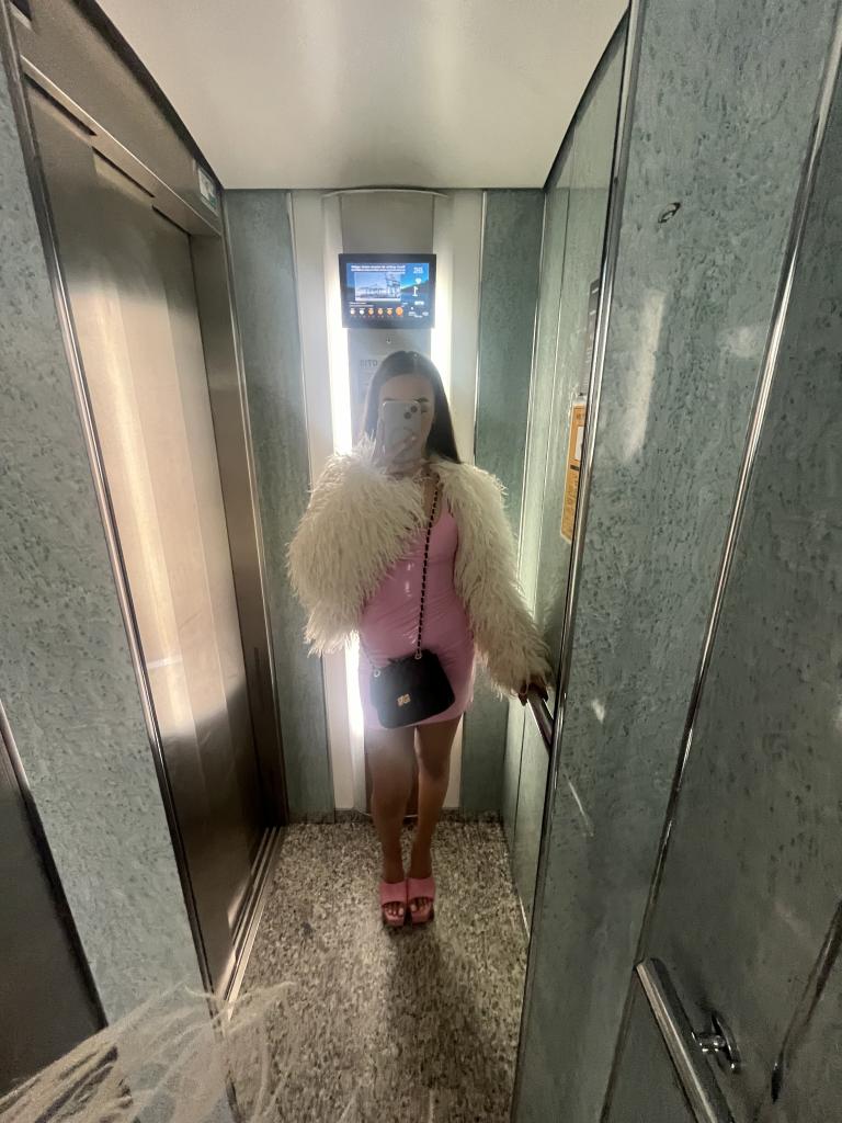 614987454: Chica busca chico en Almería