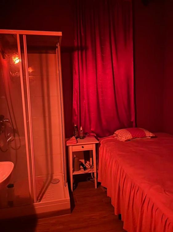 Chica busca chico en Barcelona: 