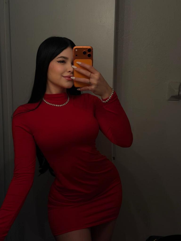 Chica busca chico en Granada: 