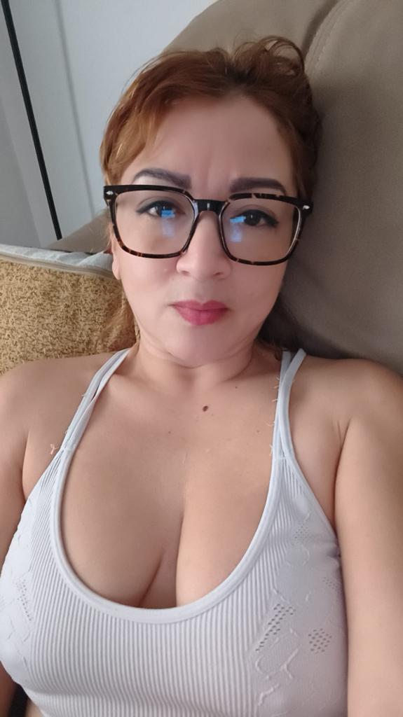 Chica busca chico en Alicante: 