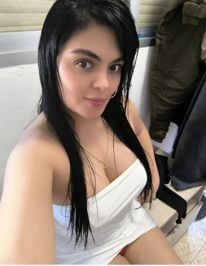 671466741: Chica busca chico en Alicante