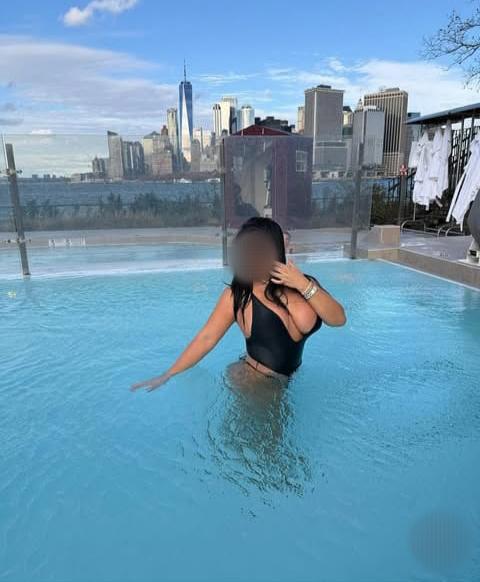 602373465: Chica busca chico en Guipúzcoa