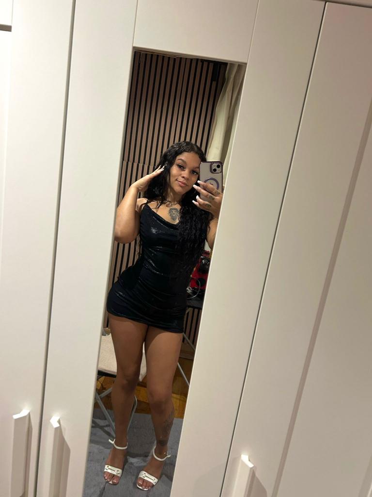 Chica busca chico en Mallorca: 