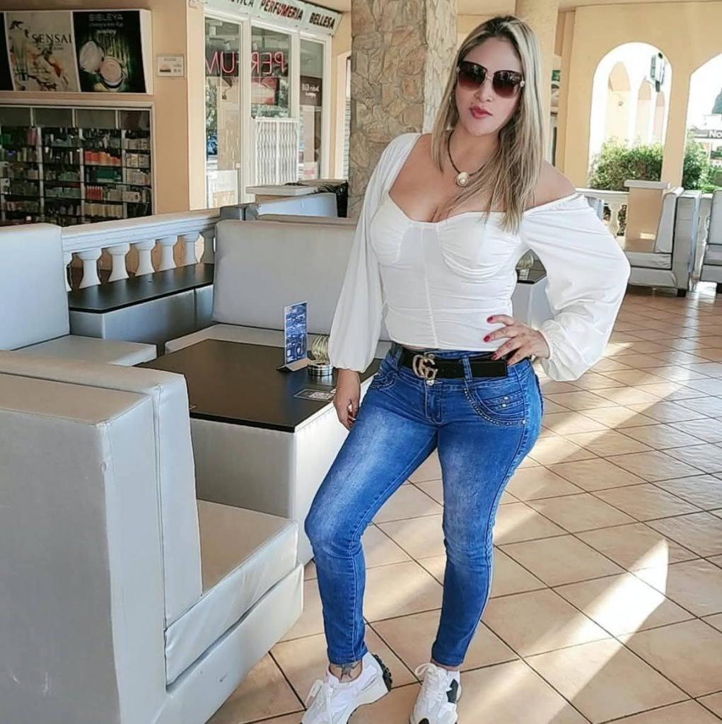 632168072: Chica busca chico en León