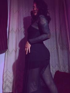 607690245: Chica busca chico en Alicante