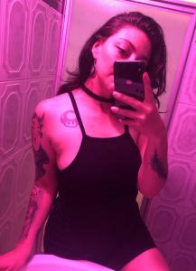 607690245: Chica busca chico en Alicante