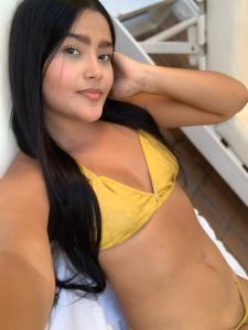 742021298: Chica busca chico en Madrid